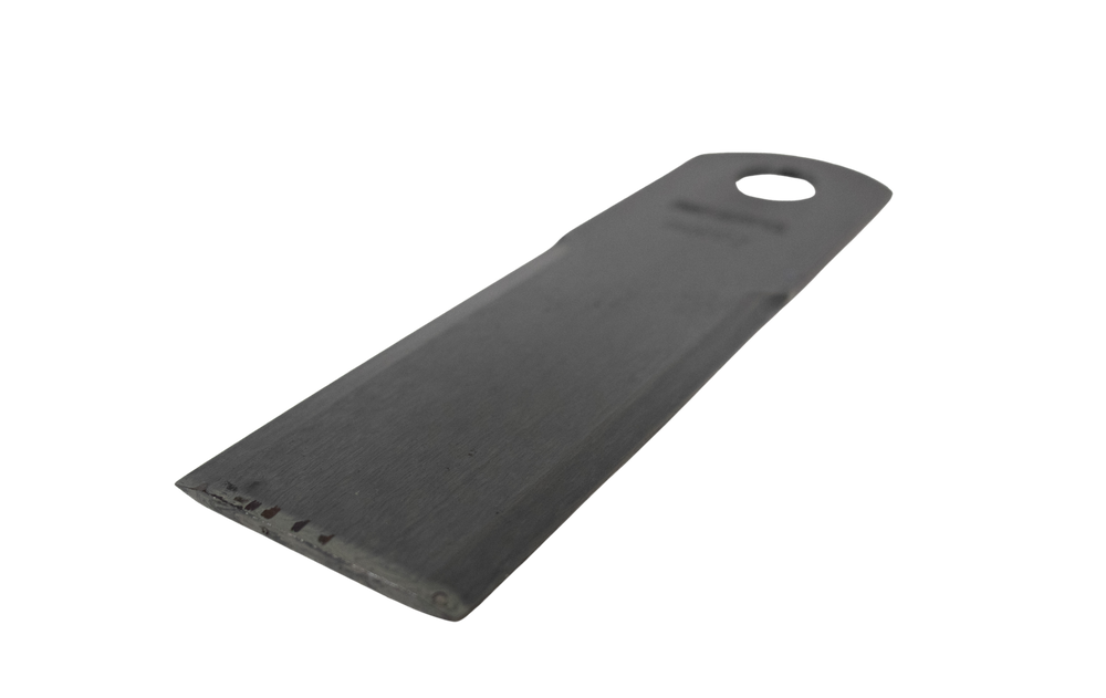 Coltello trinciapaglia con foro Ø 18mm lunghezza 173mm - Ama