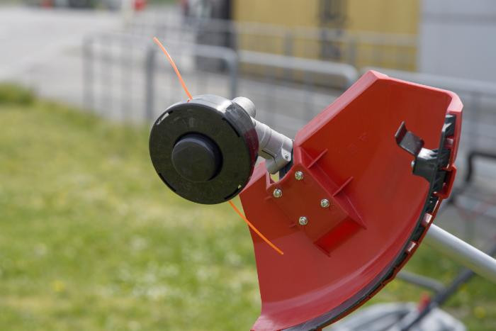 Decespugliatore Ama AG5 280 da 26cc per uso privato - Ama