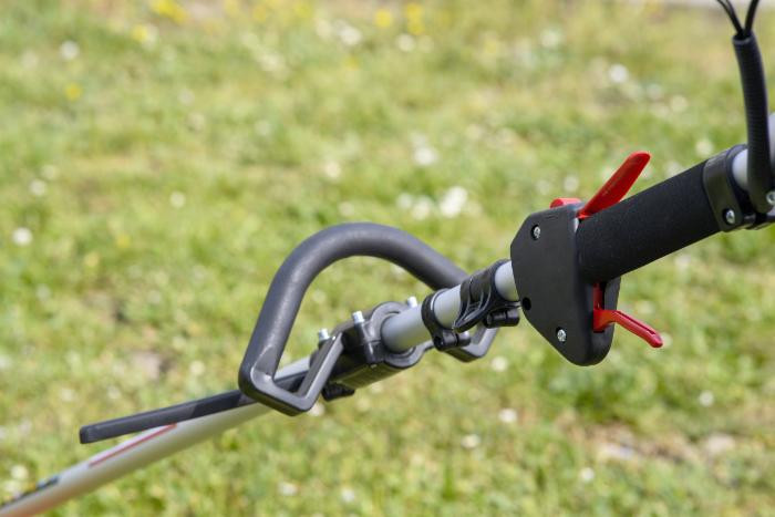 Decespugliatore Ama AG5 280 da 26cc per uso privato - Ama