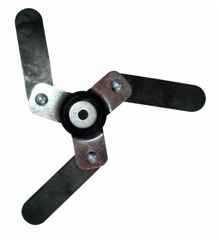 Testina Rotoblade a 3 denti per decespugliatore con lamelle in fibra - Ama