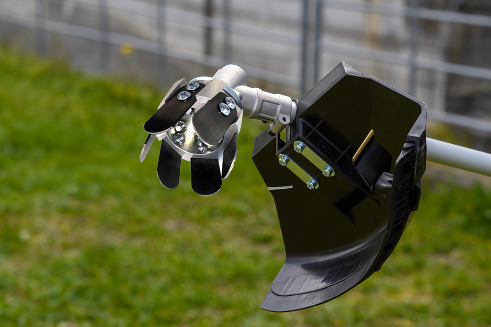 Testina per decespugliatore tipo zappetta con 6 lame in acciaio - Ama