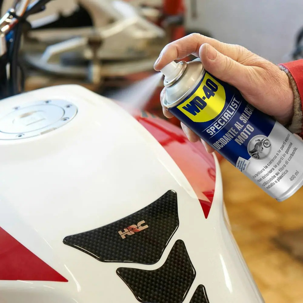 WD-40 Specialist moto lucidante al silicone - WD-40