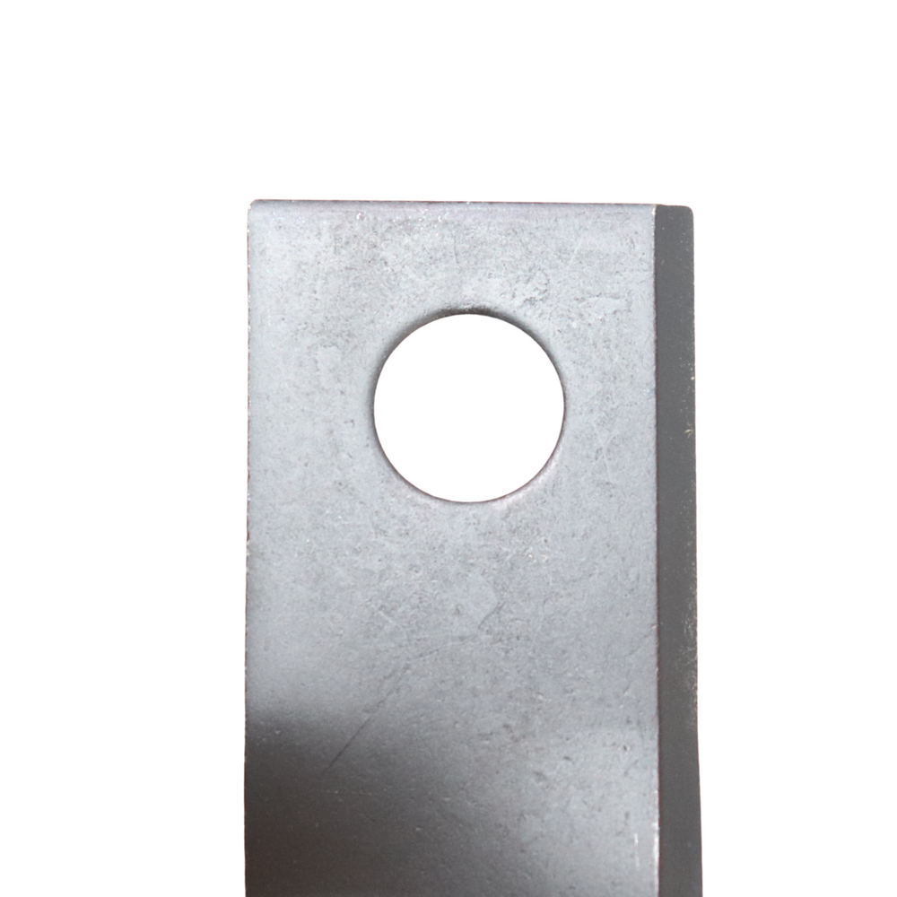 Coltello destro piegato 105x48mm con foro Ø 19mm adattabile Claas 9041778 - Ama