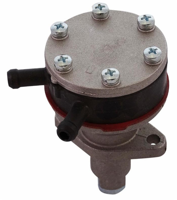 Pompa nafta a membrana adattabile al riferimento originale Kubota 15263-52030 - Ama