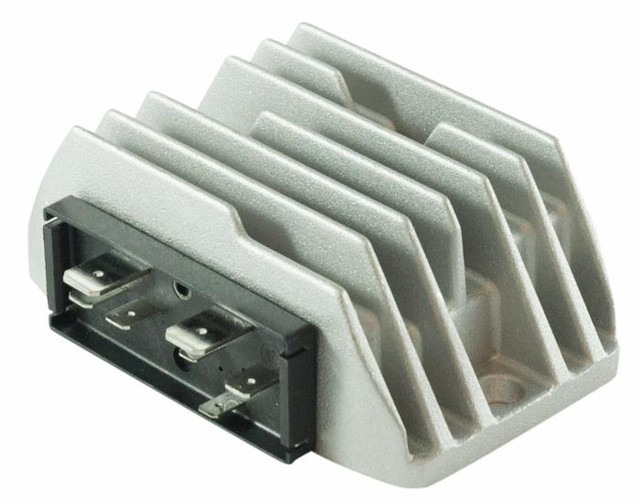 Regolatore di tensione controfase per trattore da 12V compatibile con motori diesel Acme e Ducati-Vm - Ama