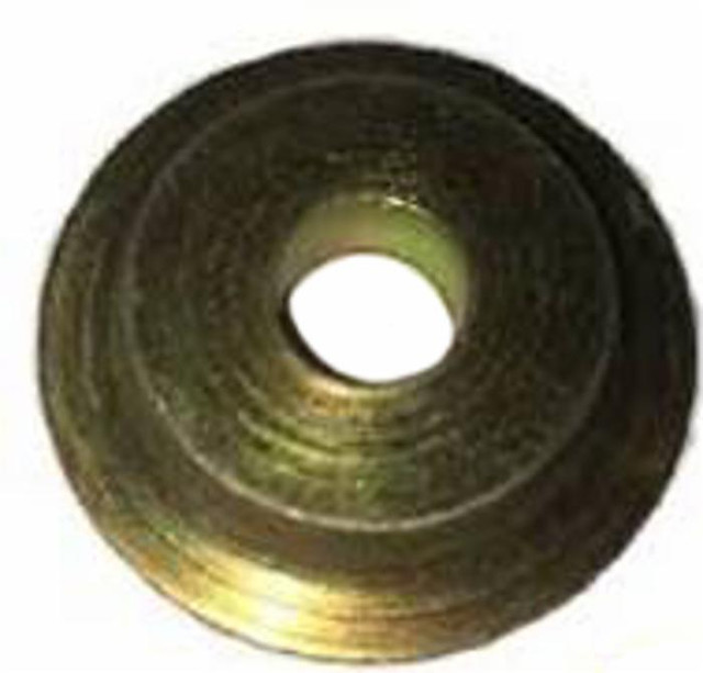 Semiboccola di ricambio del marchio Ama adattabile alla testina del decespugliatore Attila - Ama