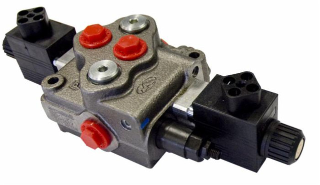 Distributore Walvoil modello SD5 a 1 sezione doppio effetto - 40 litri - con comando elettrico - Walvoil