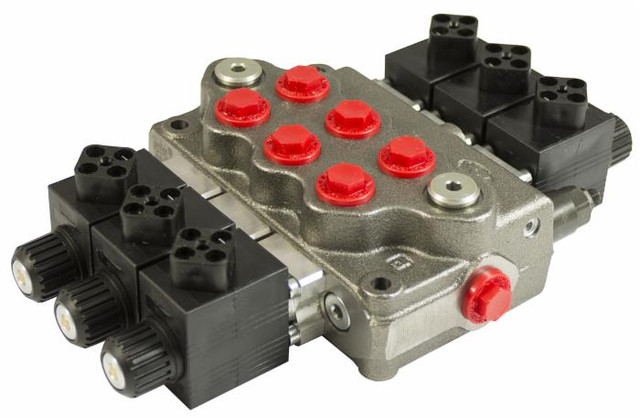 Distributore walvoil modello sd5 a 3 sezioni doppio effetto 40 litri - Walvoil