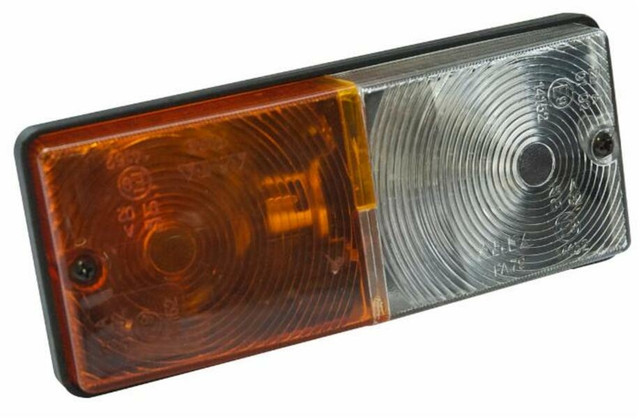Fanale anteriore dx-sx con luci di posizione e direzione - Ajba