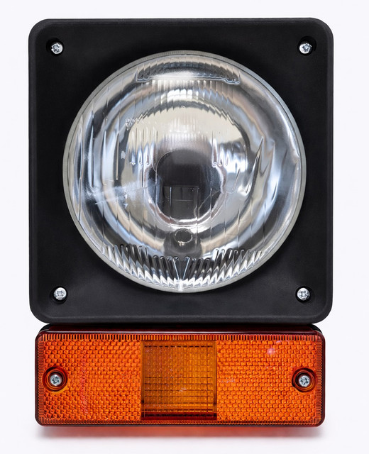 Proiettore 155x212mm verticale con indicatore di direzione adattabile JCB, Volvo e CAT - Ama