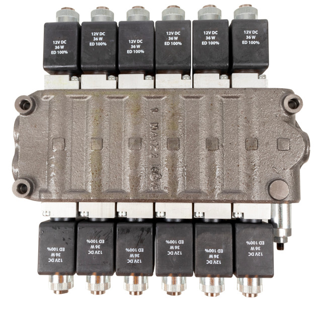 Distributore elettrico 6 sezioni 3/8 BASIC - Ama