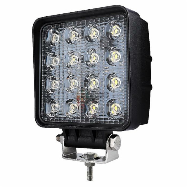Faro da lavoro 16 LED Epistar a largo raggio freddo 48W IP67 - Ama