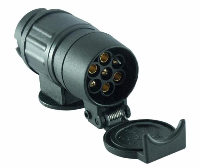 Adattatore con spina 13 poli e presa 7 poli - Ama