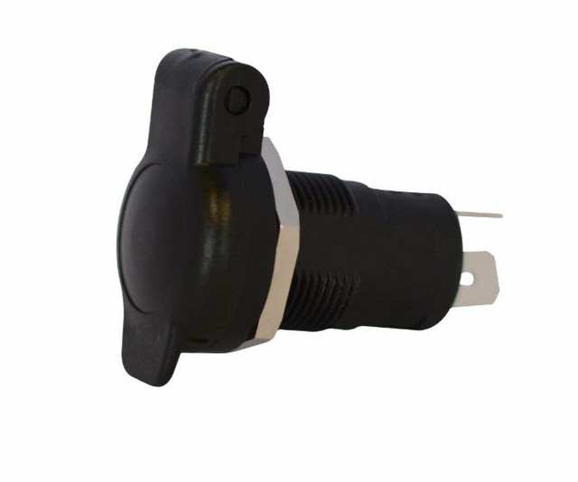 Presa bipolare ad incasso 6-24v con cappuccio - Ama Presa bipolare ad incasso 6-24v con cappuccio - Ama
