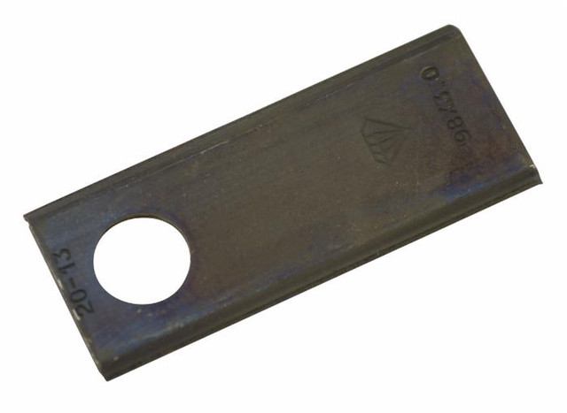 Coltello destro piegato 105x48mm con foro Ø 20,5mm adattabile Kuhn K6801420 - Ama
