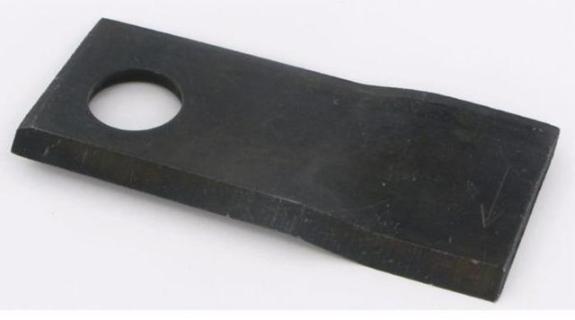 Coltello sinistro piegato 112x48x4mm con foro Ø 21mm adattabile a Pottinger 434969 - Ama