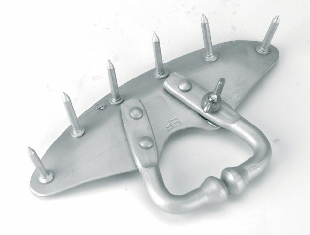 Antisucchio per vitelli in metallo regolabile - No brand