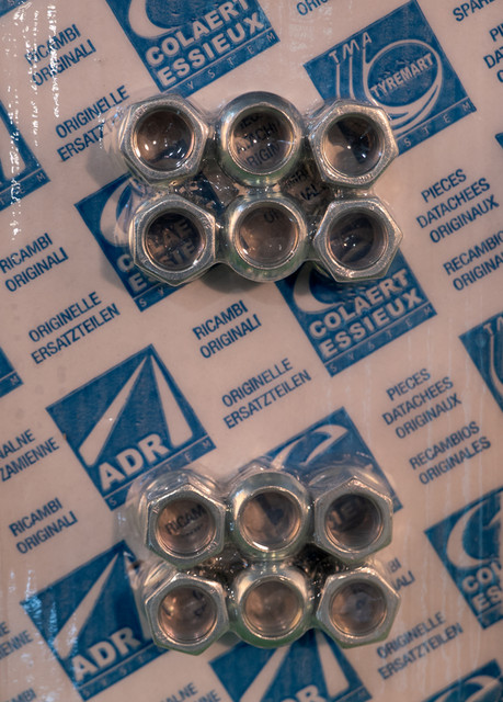 Dado per colonnetta assali M18 in blister 12 pz - Adr