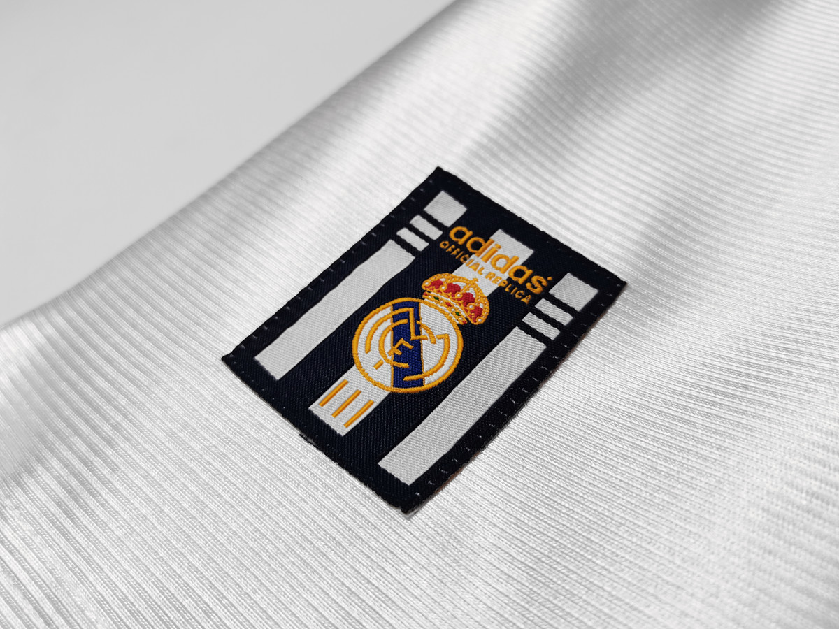 Real Madrid 98/00 Men's Home Retro Shirt