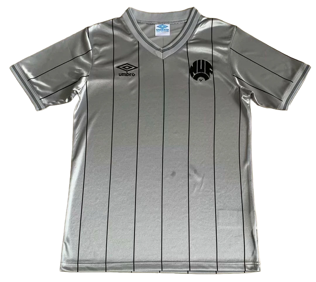 Newcastle United 83/84 Men's Away Retro Shirt