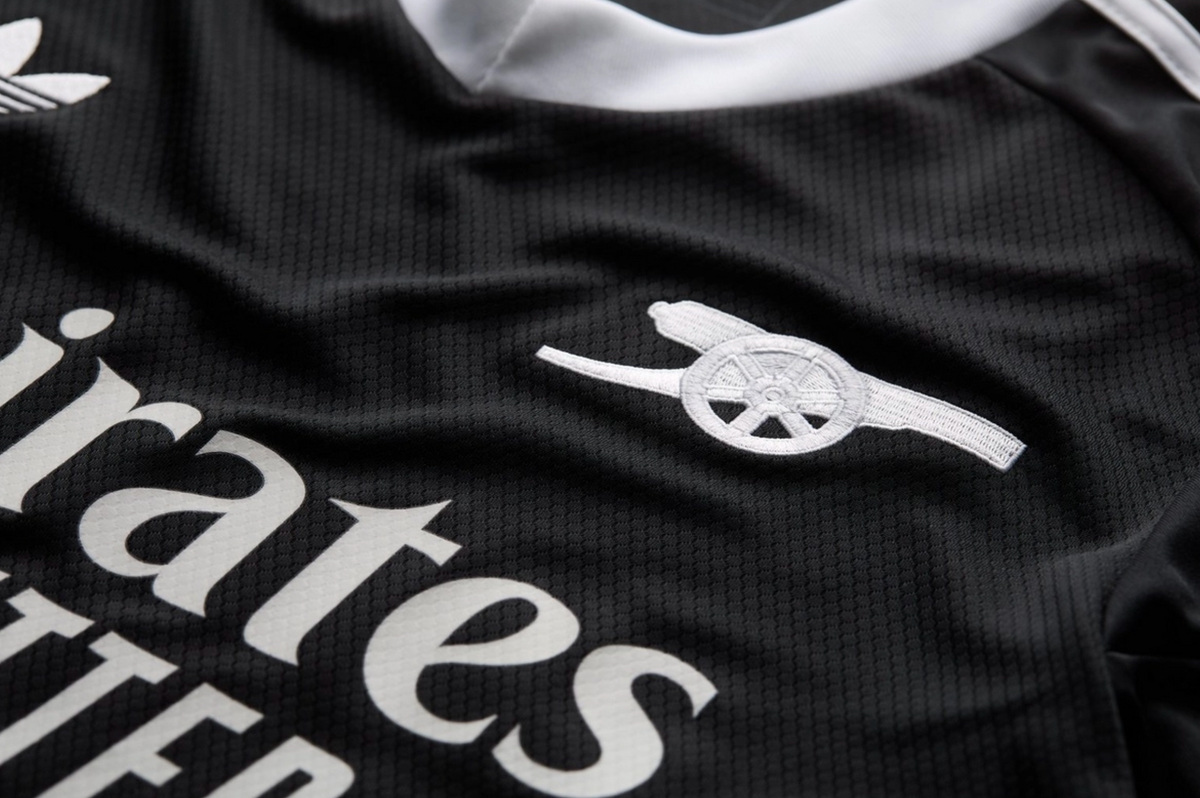 Arsenal 24/25 Men's Third Goalkeeper Shirt