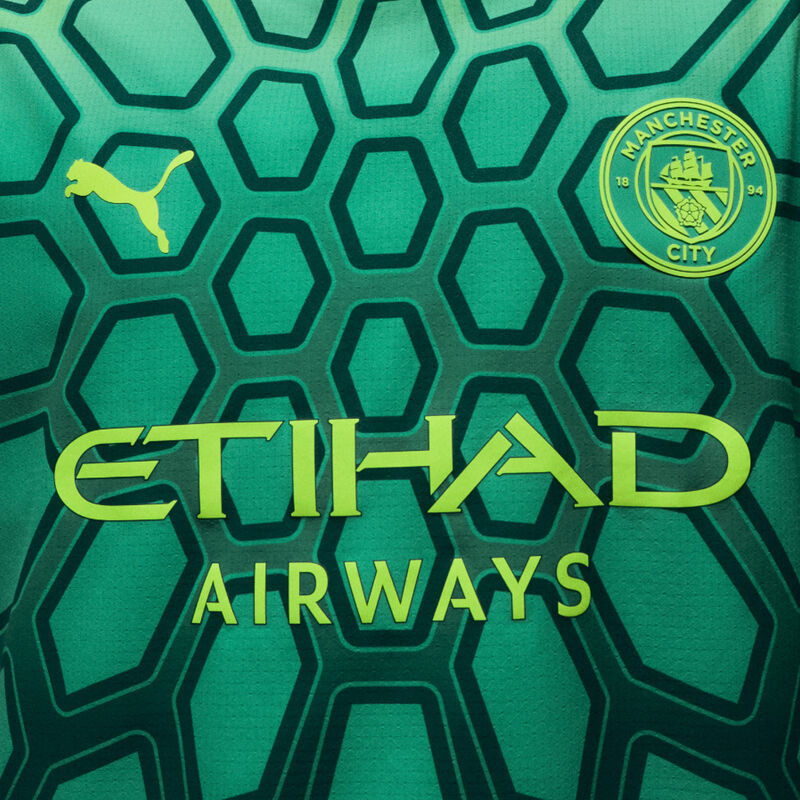 Manchester City 26/27 Men's Green Goalkeeper Shirt