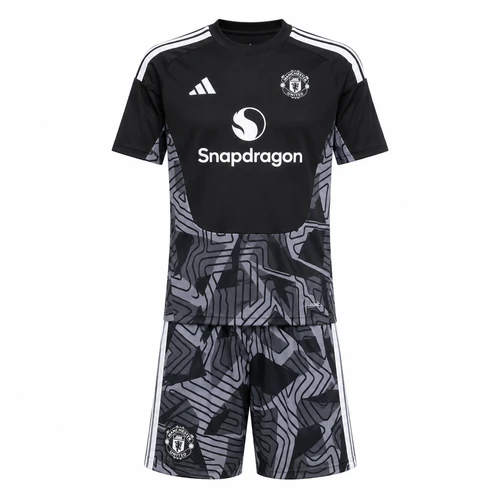 Manchester United 26/27 Kid's Black Goalkeeper Set