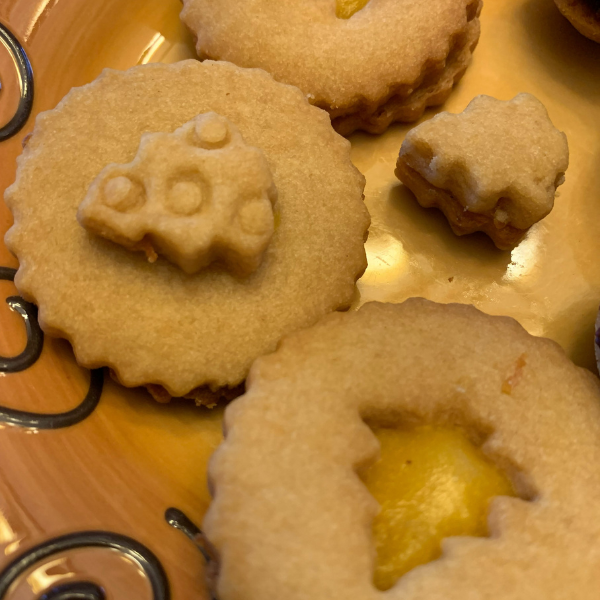 ​Vegan Linzer Cookies