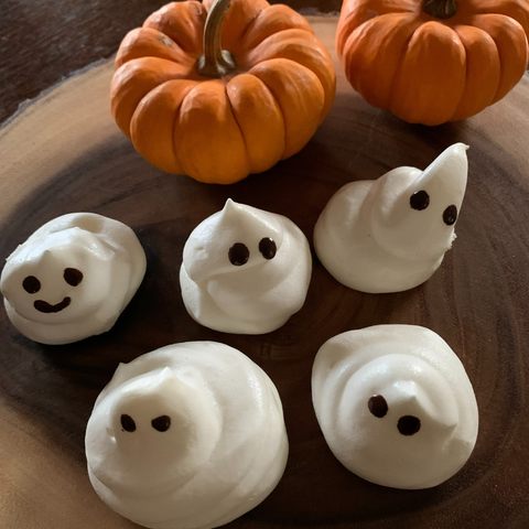 ​Meringue Ghosts