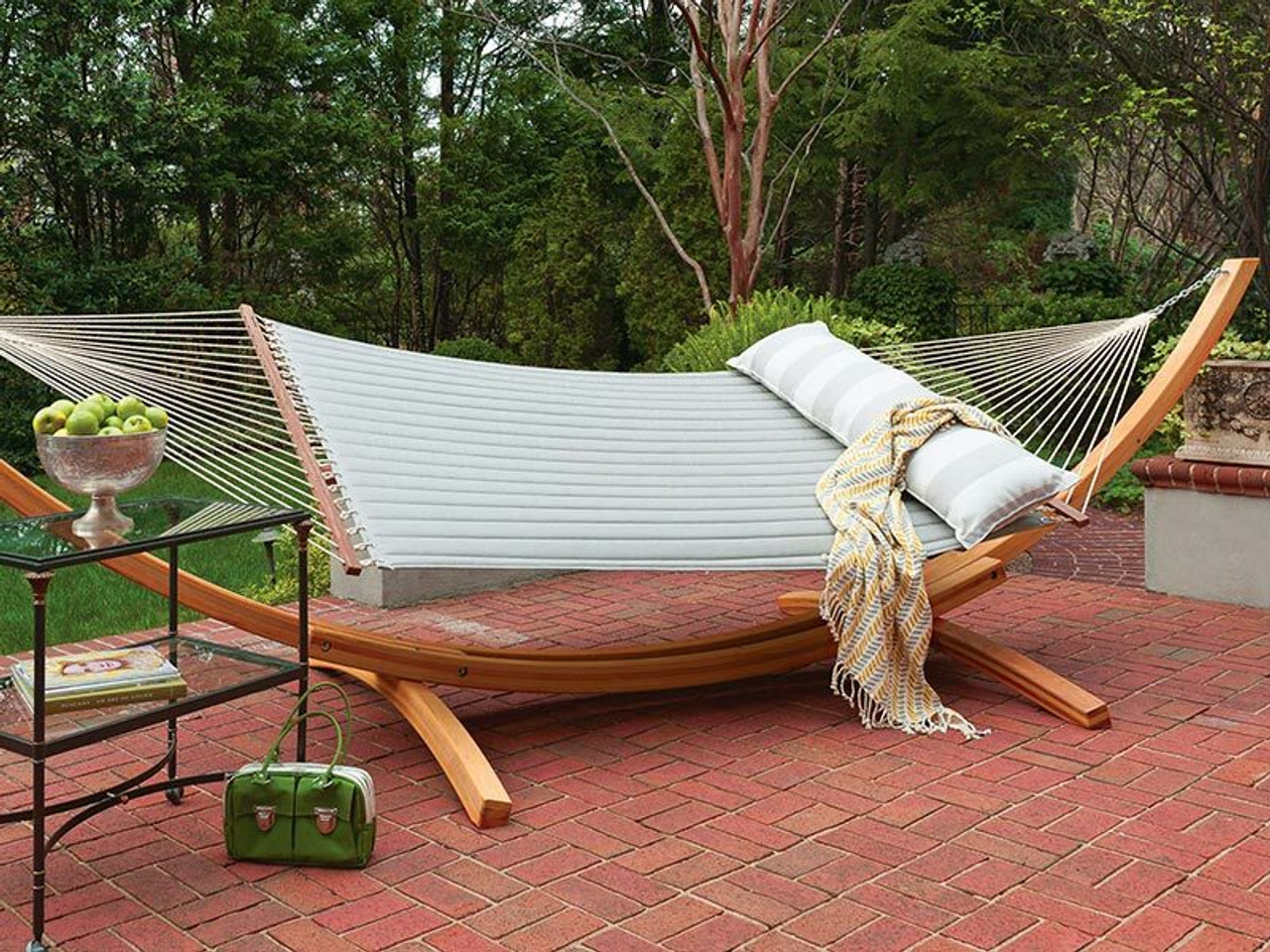 Patio Furniture Outdoor Chairs and Hammocks