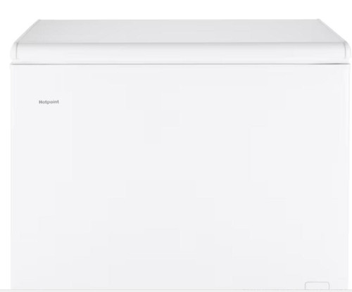 Hotpoint 6.9-cu ft Manual Defrost Chest Freezer (White)