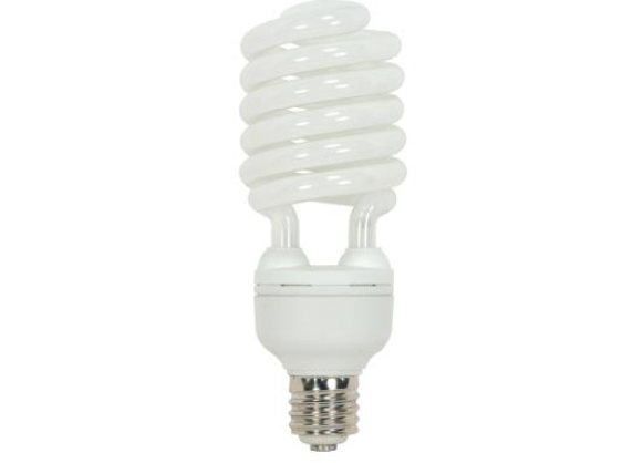 Light Bulb in White   BOX DAMAGED