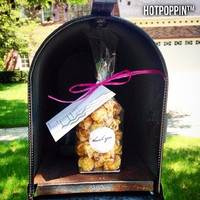 HotPoppin Gourmet Popcorn presents The Medium Bag, a generous portion of popcorn goodness that will satisfy your cravings for a savory snack. Each Medium Bag is filled with our handcrafted gourmet popcorn, popped to perfection and seasoned with the finest ingredients. Indulge in the crunchy texture and enjoy the burst of flavors with every bite. Whether you're snacking at home, hosting a movie night, or looking for a crowd-pleasing treat, The Medium Bag is the perfect choice. Elevate your popcorn experience with HotPoppin's Gourmet Popcorn and make every moment deliciously memorable.