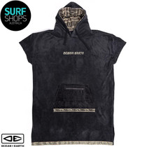 Ocean and Earth | Mens Ignite Hooded Towel | Dull Black | Surf Poncho | Guys Warm Surfing Poncho 