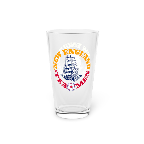 New England Tea Men Pint Beer Glass 16 Ounce NASL Soccer Team Collectible Drinkware