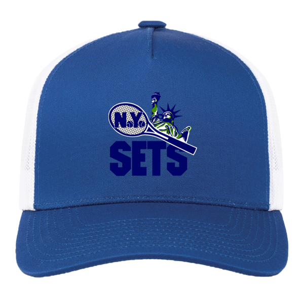 Vintage New York Sets World Team Tennis trucker cap with seamless 5-panel front and retro logo in royal blue/white