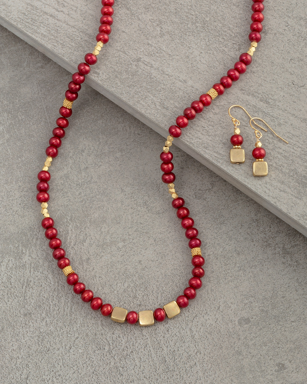 Cranberry Pearls Jewelry Set