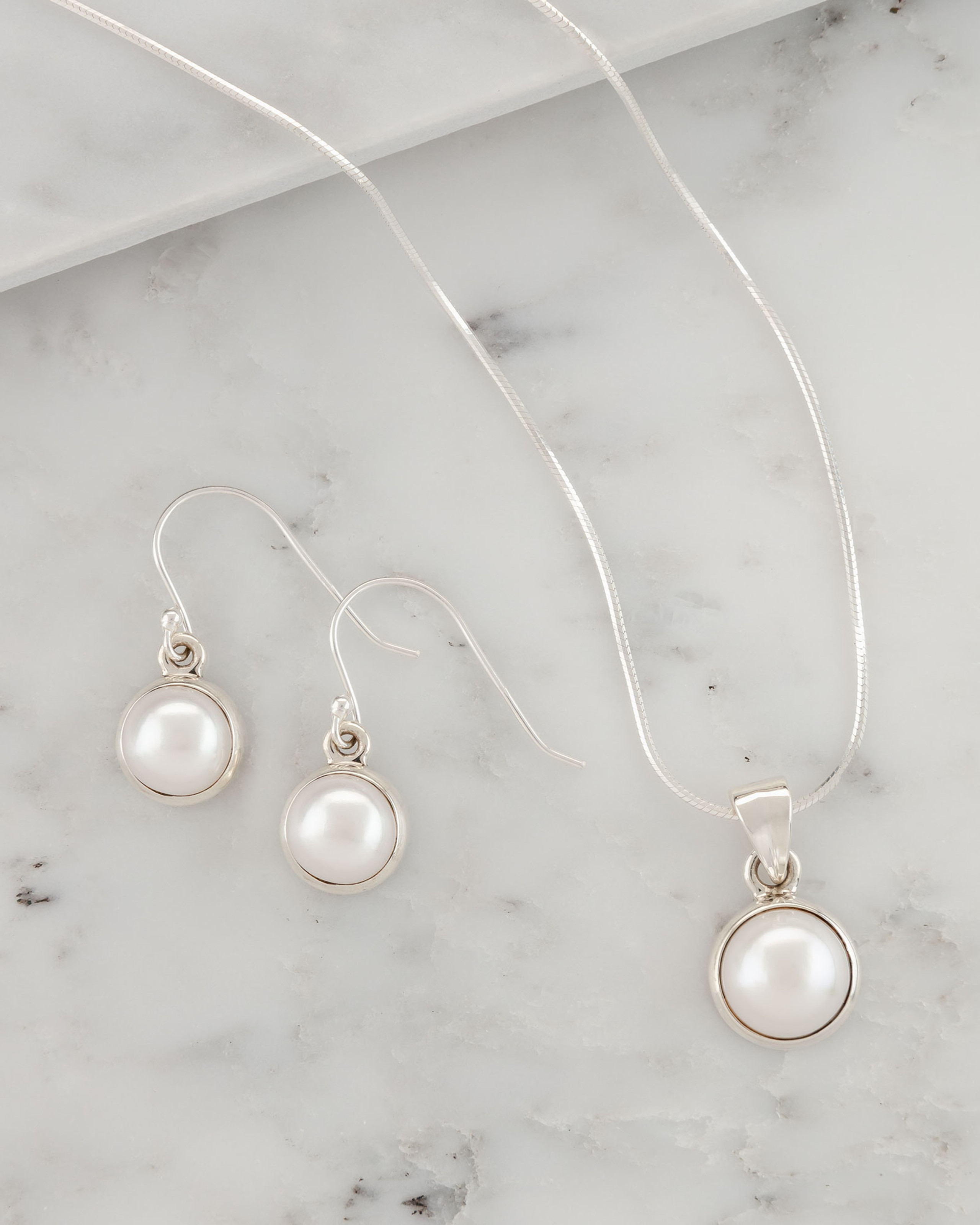 アート・デザイン・音楽 JEWELRY from the PEARL MUSEUM アート・デザイン・音楽 JEWELRY from the PEARL MUSEUM JEWELRY