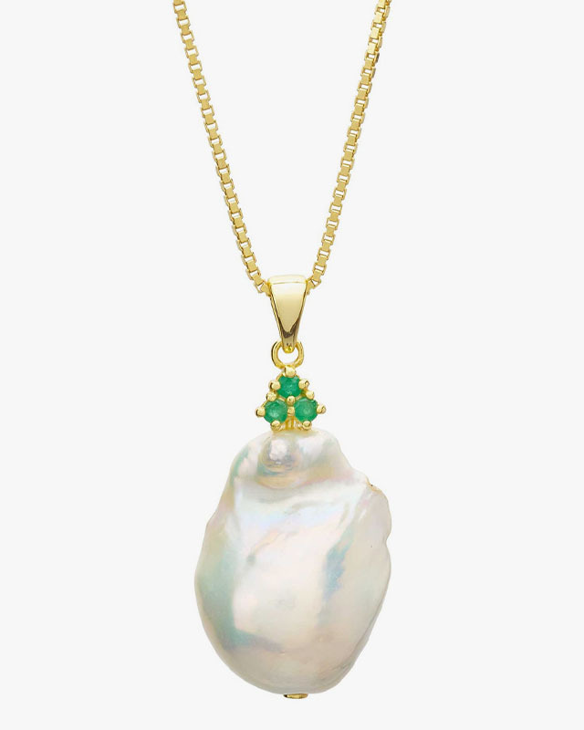 Pearls with Timeless Elegance
