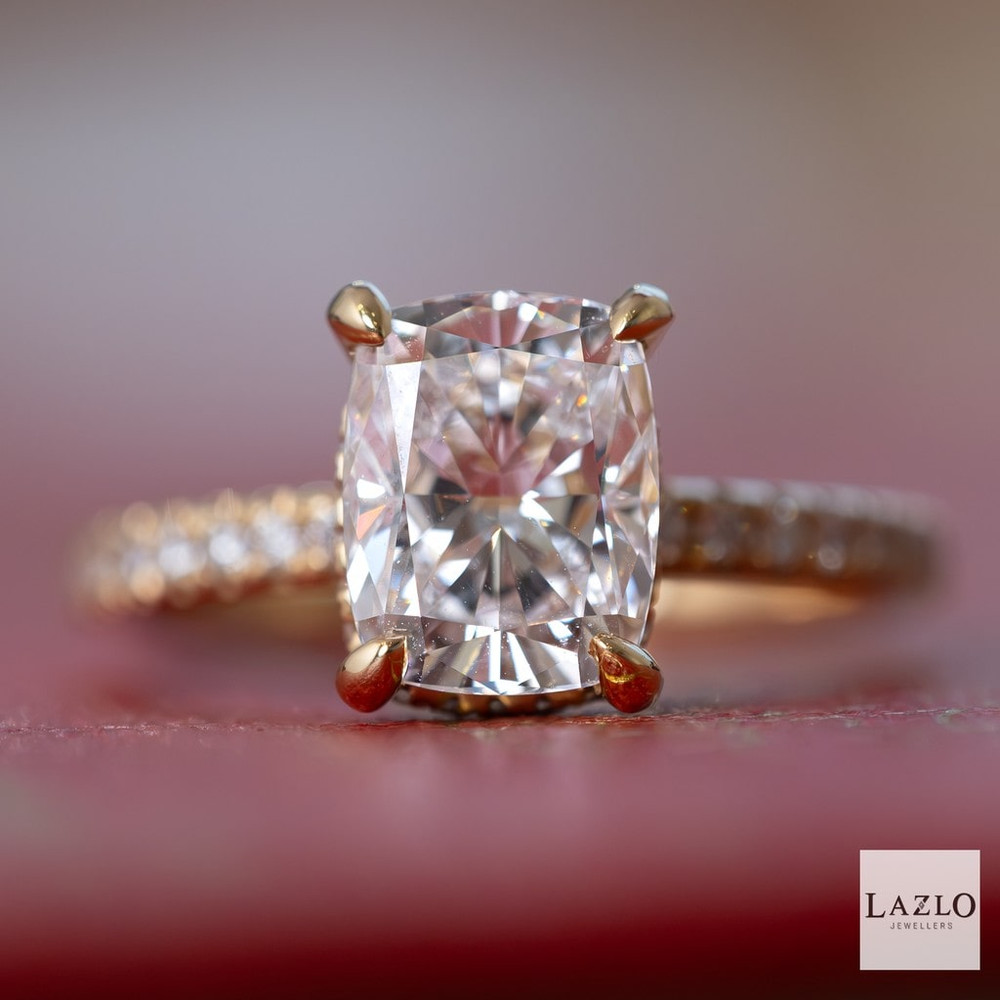 18kt Yellow Gold Long Cushion Laboratory 2.09ct D VVS2 Solitaire Centre & 0.23 ct Laboratory Diamond Shoulders Ring 1