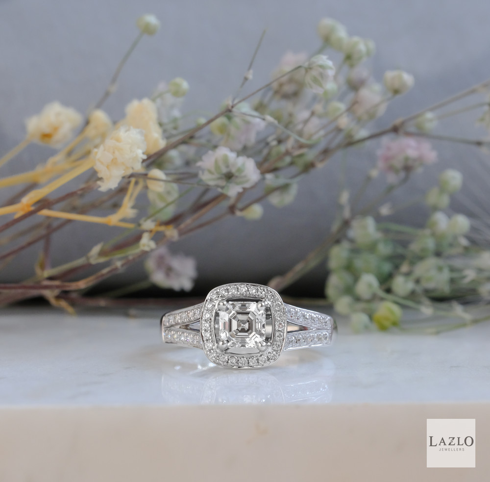 18kt White Gold G VS 0.70ct Square Emerald Cut 0.28ct Split Diamond Shoulders Engagement Ring 1