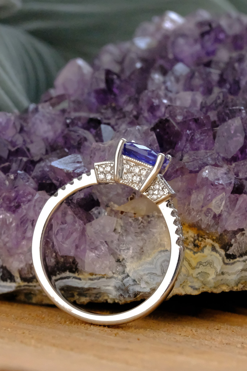Vintage oval natural Tanzanite engagement ring art deco five stone lea –  WILLWORK JEWELRY