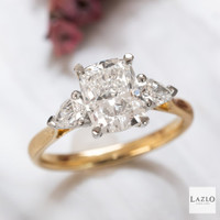 18kt Yellow Gold & Platinum 2.05ct VVS E Long Cushion Diamond & Two 0.46ct Natural Pears Diamond Ring 6