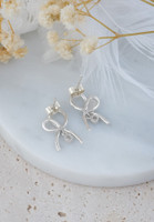 Vera Wang 18kt White Gold Diamond Bow Earrings 2