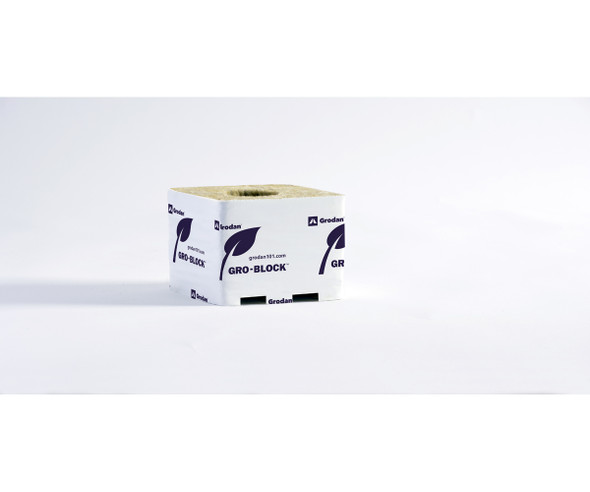 Grodan Gro Block Improved Medium 4GR7,5 w/ hole 4x43.1 Shrink/S RW286658