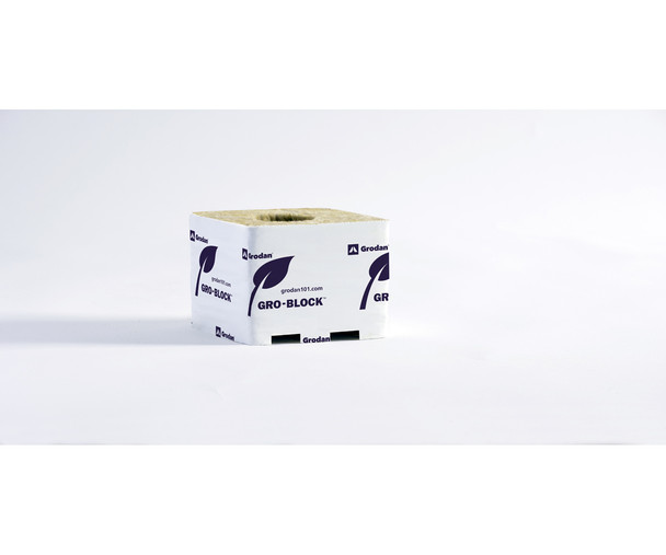 Grodan Gro Block Improved Medium 4GR7,5 w/ hole 4x43.1 Shrink/S RW286658