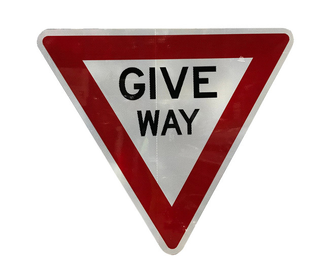 "GIVE WAY" (Triangle Shape), CL1 Reflective, ALUMINIUM, (900mm x 900mm)