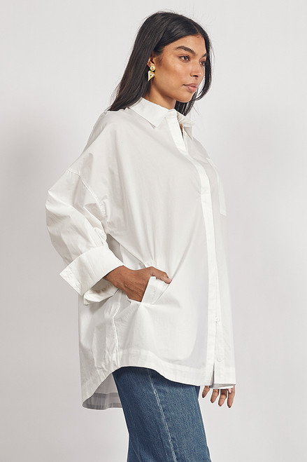 Oversized Shirt in White Cotton Poplin