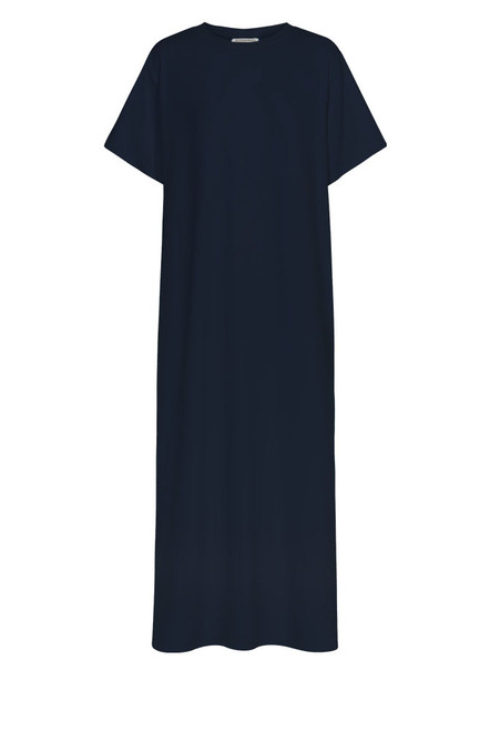 The Navy Oversized Tee Dress is the essential throw-on of the Bohemian Traders POETICA collection. A relaxed, luxe-cotton midi that anchors your wardrobe and elevates every outfit it touches, it is crafted from luxe cotton jersey and is as comfortable as it is versatile.