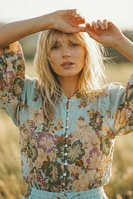 Alma Puff Sleeve Blouse in Blue
